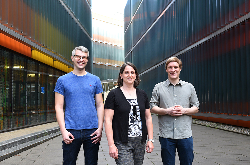 Theo Sagmeister, Tea Pavkov-Keller und Christoph Buhlheller (v. l.) haben bisher unbekannte Proteinstrukturen entschlüsselt. Foto: Uni Graz/Schweiger  