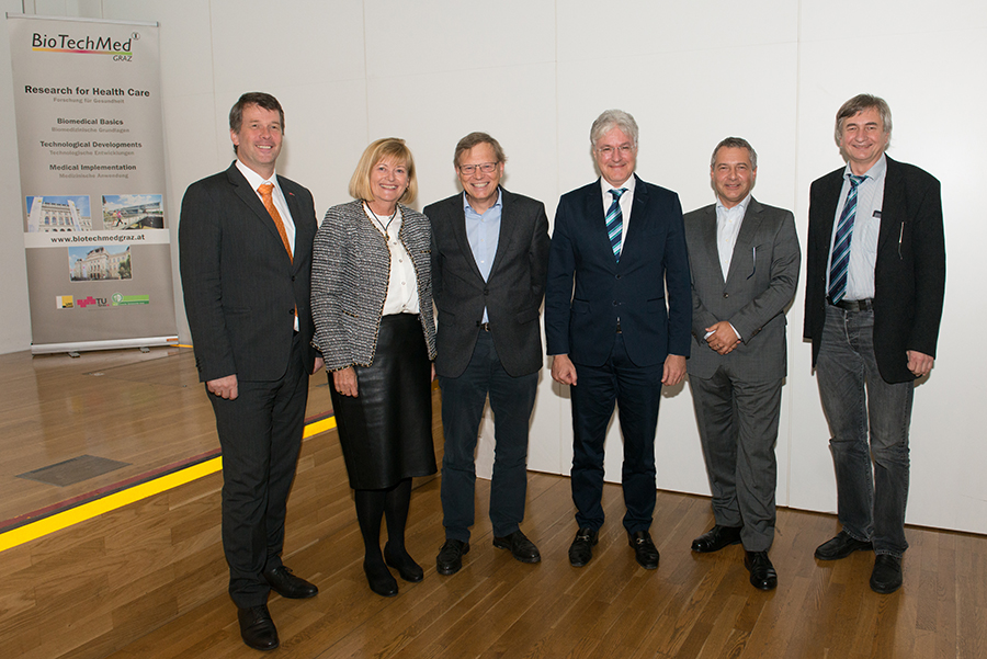 TU-Forschungs-Vizerektor Horst Bischof, Uni-Rektorin Christa Neuper, Koordinatoren Rudolf Stollberger, Harald Mange und Markus Steppan sowie Med-Rektor Josef Smolle (v.l.) 