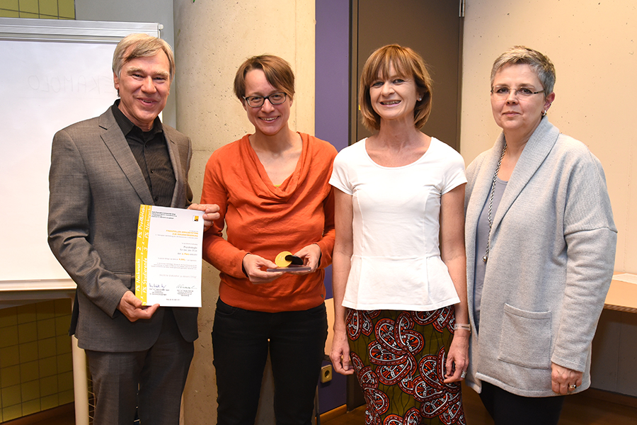 NAWI-Vizedekan Karl Lohner, Institutsleiterin Katja Corcoran, AKGL-Vorsitzende Maria Elisabeth Aigner und Vizerektorin Renate Dworczak (v.l.) 