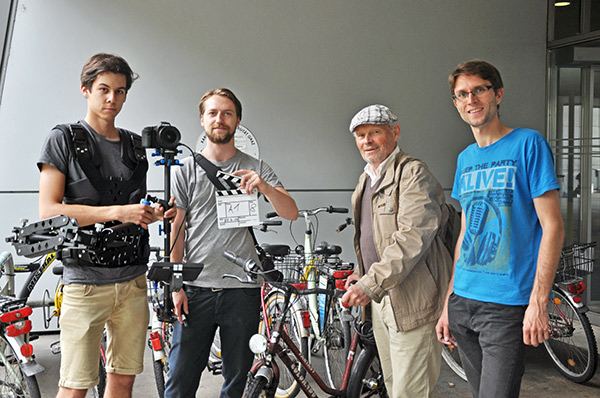 Techniker und Hauptdarsteller: Ein Team des ORF dreht an der Uni Graz einen Anti-Diskriminierungsspot. 