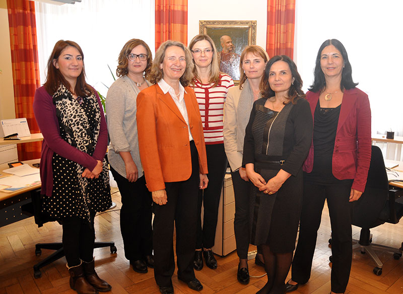 Vizedekanin Ursula Athenstaedt begrüßte den Besuch aus Zagreb. 