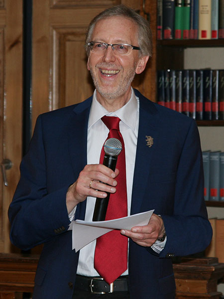 Wernfried Hofmeister, Herausgeber der Anthologie. Fotos: Pichler/Uni Graz 