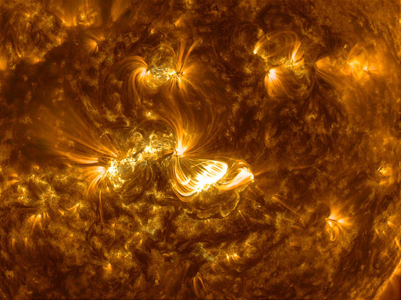 Der Sonnensturm vom 7. Jänner 2014 entstand aus einem koronalen Massenauswurf in Richtung Erde, wurde aber offenbar abgelenkt. Foto: Solar Dynamics Observatory, NASA 