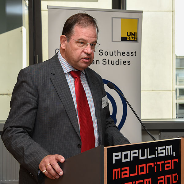 André De Munter, Politik-Analyst und Berater zu den Westbalkanländern und zur Türkei für das EU-Parlament 