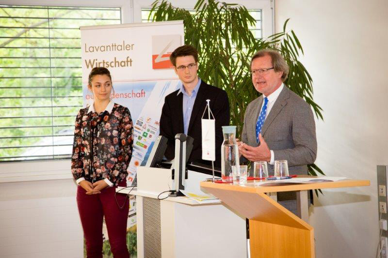 Carla Apschner, Johannes Mossböck und Michael Steiner präsentierten die Ergebnisse ihrer Befragung in Wolfsberg. Foto: Verein Lavanttaler Wirtschaft 