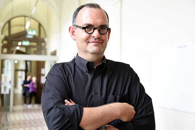 Alphonso Groenewald, Theologe an der Universität Pretoria, absolviert derzeit einen Erasmus-Forschungsaufenthalt an der Uni Graz. Foto: Uni Graz/Kastrun. 