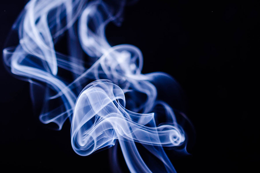 Eine Studie unter RaucherInnen kommt zum Schluss, dass E-Zigaretten weniger Atemwegsinfektionen hervorrufen als Tabakzigaretten. Foto: pixabay.com 