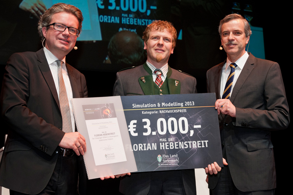 Florian Hebenstreit (Mitte) ist der Preisträger in der Kategorie Nachwuchs. Fotos: Krug. 