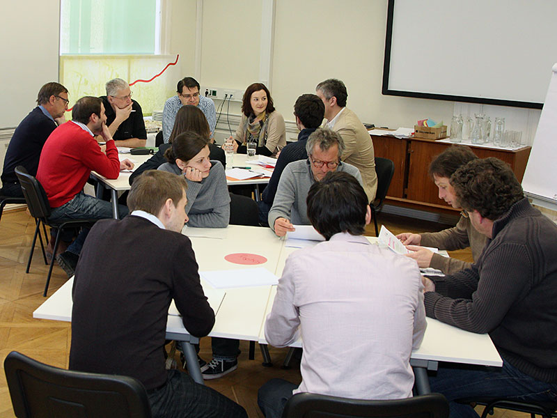 Die TeilnehmerInnen des Workshops informierten sich gegenseitig über Forschungsaktivitäten. 