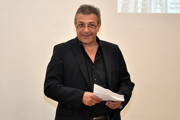 Institutsleiter Arne Ziegler sieht das neue Angebot als Stärkung des Fachs. 