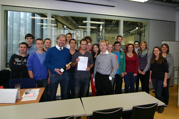 2000 BesucherInnen: Die 8. Klasse des BRG Klusemann im Offenen Labor 