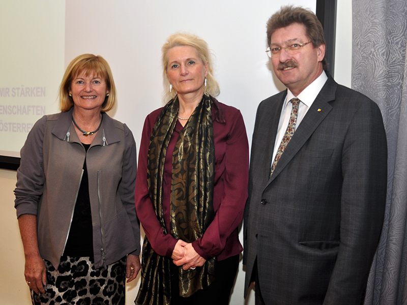 Rektorin Neuper, FWF-Präsidentin Ehrenfreund und Forschungs-Vizerektor Scherrer (v.l.) 