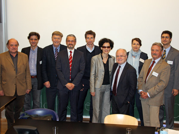 Veranstalter und ReferentInnen der Tagung: Peter Koller (Graz), Christian Kopetzki (Wien), Gerfried Fischer (Halle/ Saale), Tade Matthias Spranger (Bonn), Bernhard Rütsche (Luzern), Eva Schumann (Göttingen), Erwin Bernat (Graz), Silja Vöneky (Freiburg/ 