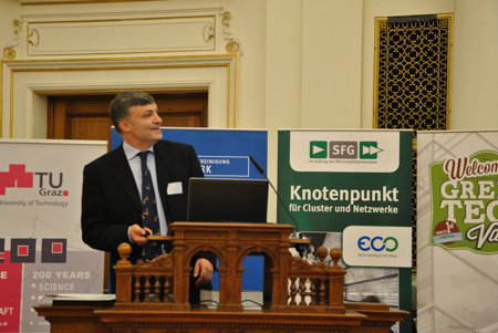 Univ.-Prof. Dr. Karl Steininger präsentierte die Potenziale smarter Lebenswelten der Steiermark 