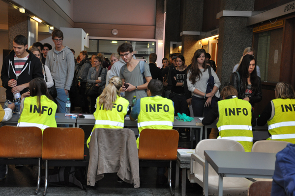 ... reibungslos und bestens organisiert an der Uni Graz über die Bühne. 