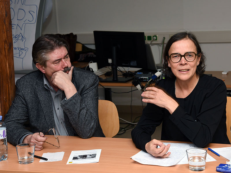 Annette Kisling (r.) im Gespräch mit Reinhard Braun. Fotos: Uni Graz/Pichler 