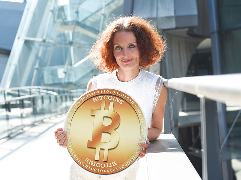 Tina Ehrke-Rabel forscht mit einem Team zu den Auswirkungen von Bitcoin & Co. auf Wirtschaft und Staat. Foto: Uni Graz/Tzivanopoulos ©Uni Graz/Tzivanopoulos