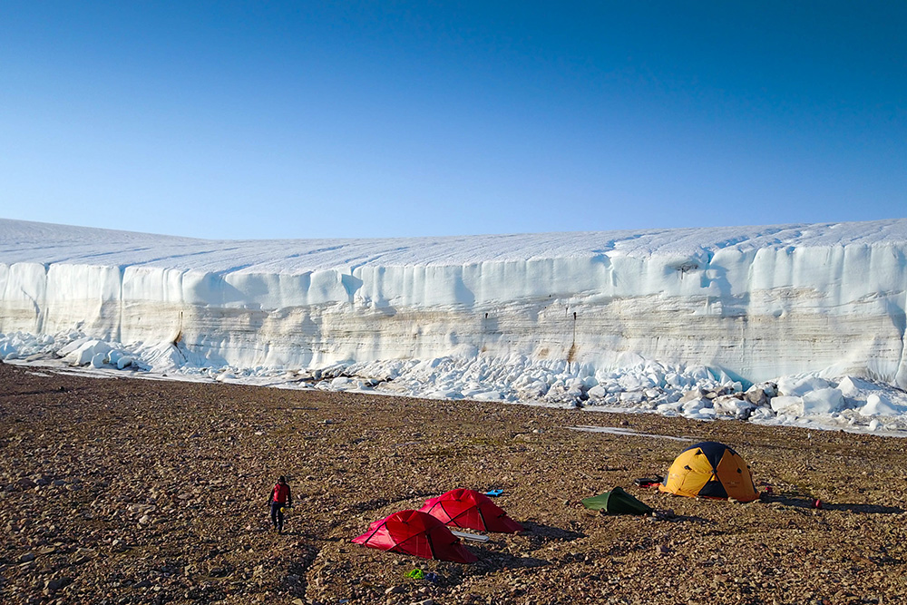 Der Red Rock Eisrand in Nordgrönland: Jakob Abermann hat anhand der Veränderungen des Gletschers die klimatische Entwicklung dokumentiert. Foto: Abermann 