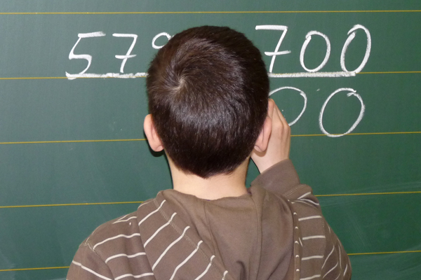 Schwierigkeiten mit Zahlen? PsychologInnen der Uni Graz erforschen die Ursachen dafür. Foto: Dieter Schütz / pixelio.de 