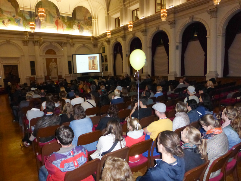 In die Aula lud das Kriminalmuseum, 