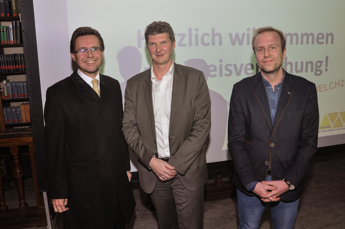 Vizerektor Martin Polaschek mit dem Leiter der Akademie Dr. Michael Kopp und dem Gastvortragenden Strasser (v.l.) 