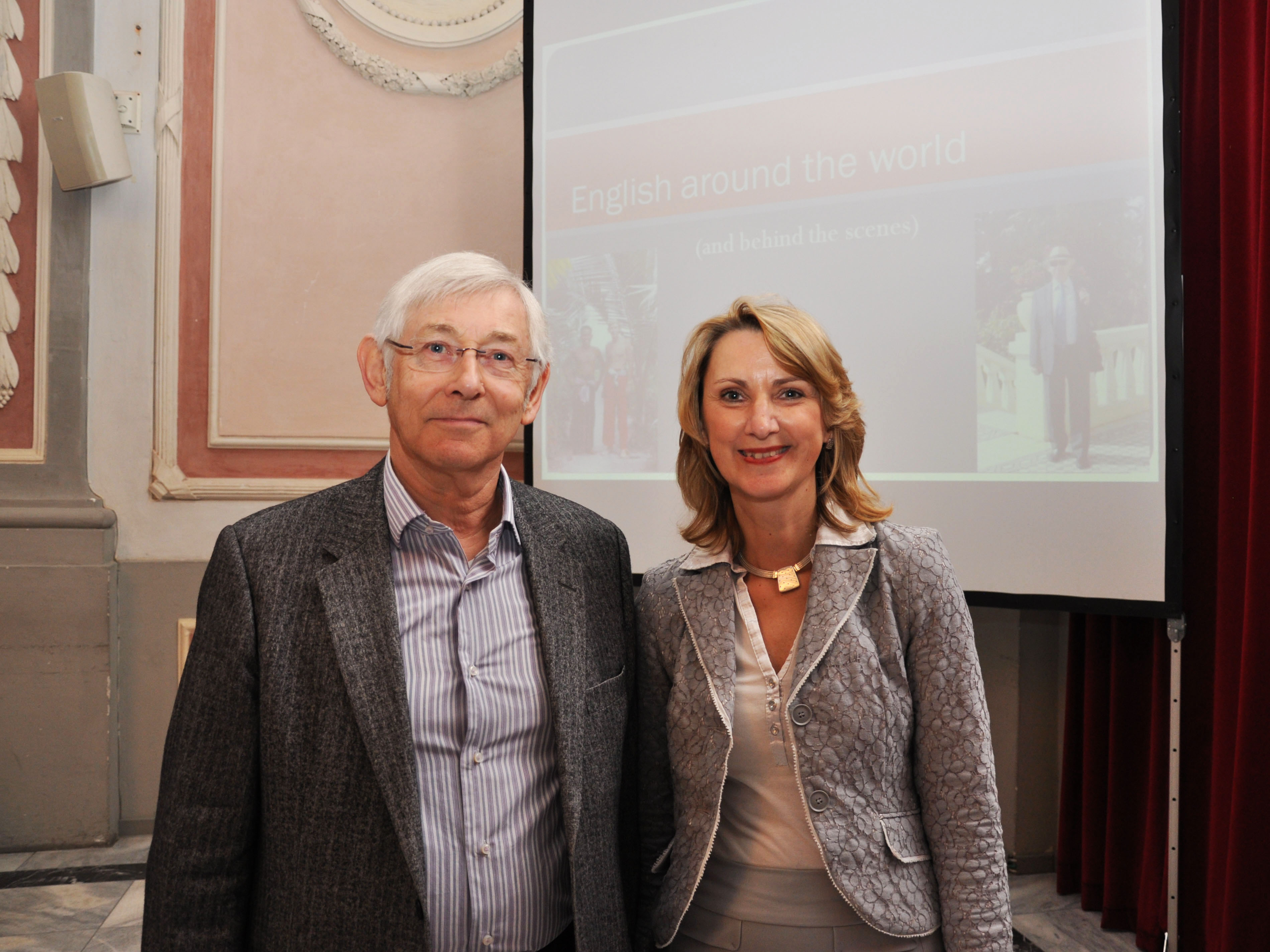Margit Reitbauer, Präsidentin der Anglo-Austrian Society, hatte die Überraschung eingefädelt 