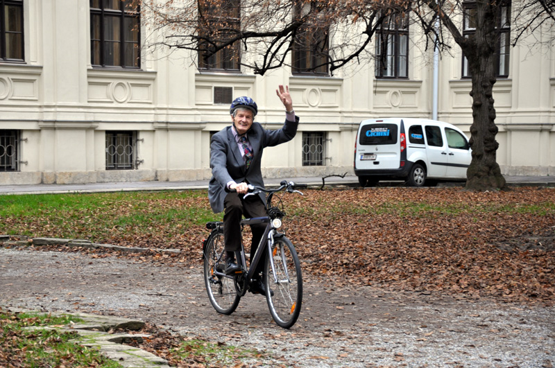 Abschied nach 35-jähriger Tätigkeit in den Unruhestand 