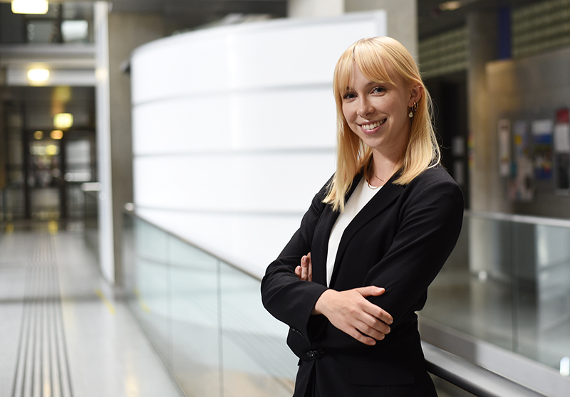 Die Juristin Anna Haselbacher ist Spezialistin für Urheberrecht und erwartet sich auf der Arqus PhD Week Input für eine Karriere außerhalb der Wissenschaft. Foto: Uni Graz/Leljak. 