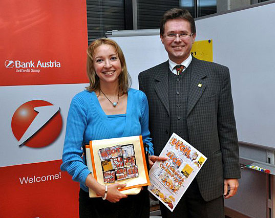 Eine glückliche Gewinnerin des ELCH2011 mit Vizerektor Martin Polaschek. Wer wird heuer unter den SiegerInnen sein? 