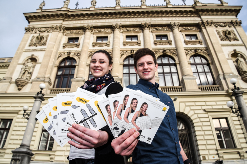 Eva Ploder und Zsombor Jurcsak sind MentorInnen der ersten Stunde. Sie unterstützen First Generation Studierende bei den ersten Schritten an der Universität. Nun bekommen sie Verstärkung. Foto: Uni Graz/Tzivanopoulos 