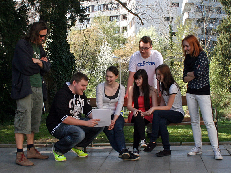 Gemeinsam die Gesellschaft verändern: Das kompakte Bacholorstudium "Grundlagen theologischer Wissenschaft" bietet das richtige Rüstzeug dafür. Foto: Uni Graz/Weirer 