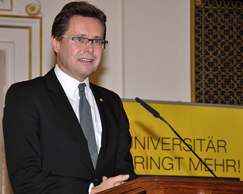 Vizerektor Martin Polaschek wünschte den akademischen Medienfachleuten alles Gute für die Zukunft. 