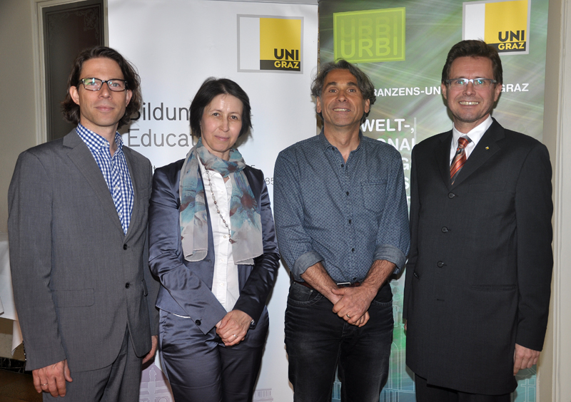 Keynote speaker Markus Weil, URBI-Dekanin Barbara Gasteiger-Klicpera, Moderator Rudolf Egger und Vizerektor Martin Polaschek eröffnet den URBI-Talk. 