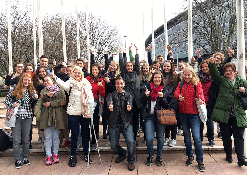 Die Anglistik-Studierenden nahmen mit großer Begeisterung an der IATEFL-Konferenz in Glasgow teil. Foto: Elke Beder-Hubmann. 