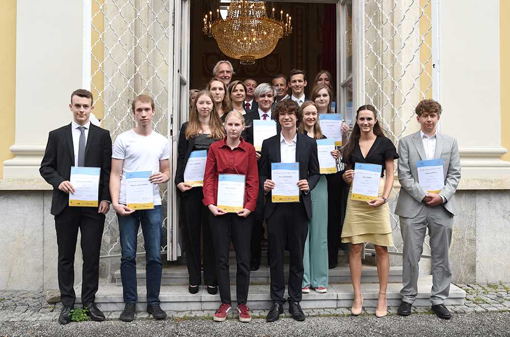 Gewinnerinnen und Gratulantinnen der Dr.-Hans-Riegel-Fachpreise. Foto: Uni Graz/Leljak
