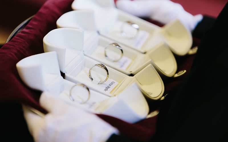 Den Ehrenring „sub auspiciis praesidentis“ mit dem Wappen der Republik Österreich erhält am 10. Dezember die Kunstgeschichte-Absolventin MMag. Elisabeth Brenner. Foto: Uni Graz/Kanižaj 