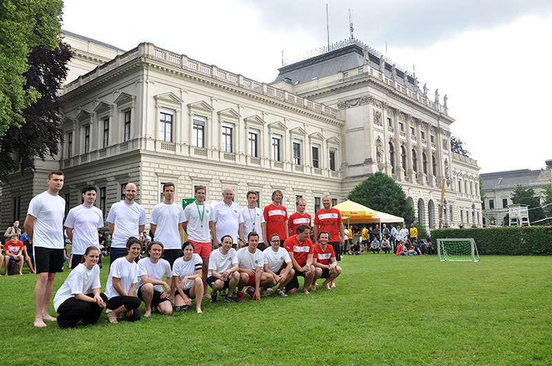 Das Wetter zeigte sich zwar unbeständig, dennoch ging der Barefoot World Cup 2016 in bester Stimmung über die Bühne. Alle Fotos: Uni Graz/Kastrun. 