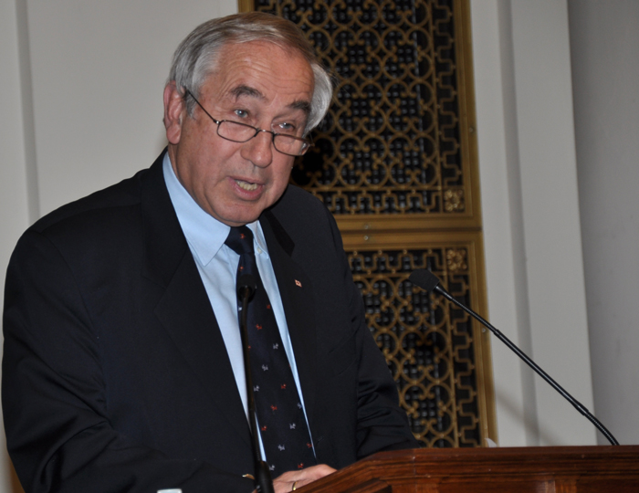 Em.O.Univ.-Prof. DDr. Gerald Schöpfer hielt die Laudatio 