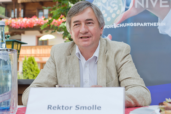 Rektor der Meduni Graz Josef Smolle ... 