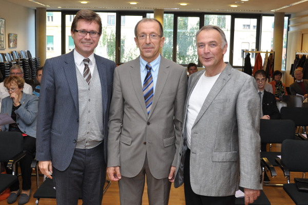 Vizerektor Martin Polaschek, Univ.-Prof. Dr. Rudolf Höfer und Dekan Hans-Ferdinand Angel bei der Tagunseröffnung. 