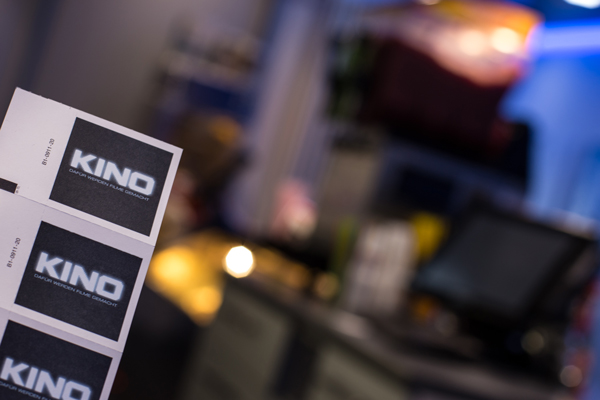 Film ab: Diese Woche steht das Schubertkino ganz im Zeichen der Theologie. Foto: Rainer Sturm/pixelio.de 