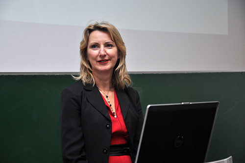 GEWI-Vizestudiendekanin Margit Reitbauer eröffnete die Veranstaltung. Fotos: Uni Graz/Kastrun. 