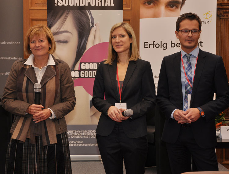 Rektorin Christa Neuper, Sigrid Studler, Leiterin des Career Centers der Uni Graz, und Bernd Wundsam, Geschäftsführer von UNIPORT, eröffneten gemeinsam die Messe. Klicken Sie sich durch die restlichen Bilder! 