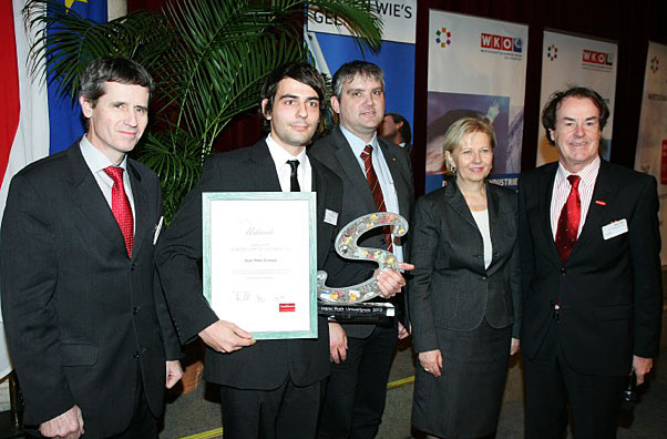 Preisverleihung im Rahmen des Kongresses Zero Emission Cities im Festsaal des Wiener Rathauses am 5. Dezember 2012: DI Christian Holzer vom Lebensministerium, Josef-Peter Schöggl, Rupert Baumgartner, die Präsidentin der Wirtschaftskammer Wien Brigitte J 