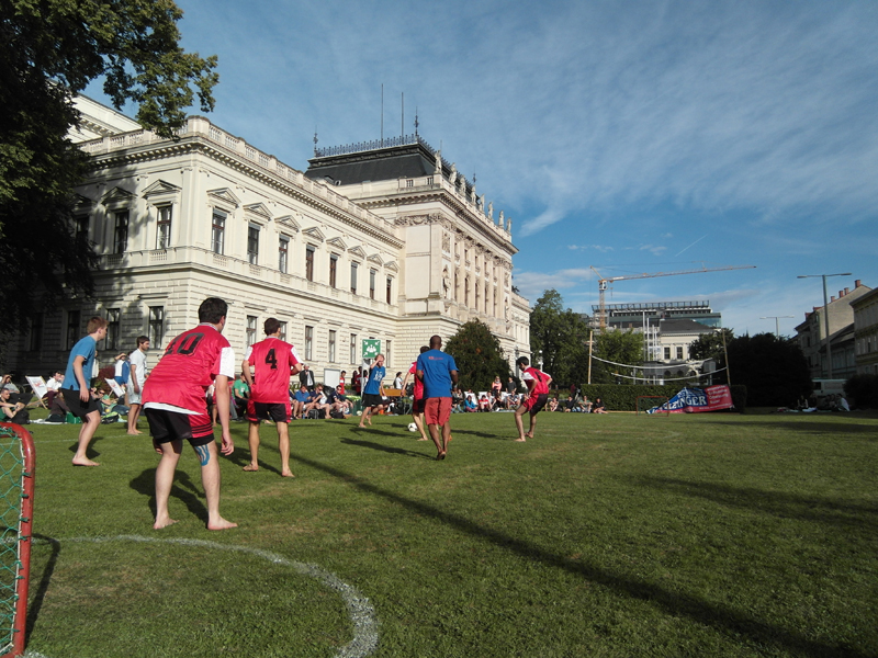 SpielerInnen aus Ägypten, Australien, Russland und Georgien nahmen ebenso daran teil wie Studierende und MitarbeiterInnen der Uni Graz. 