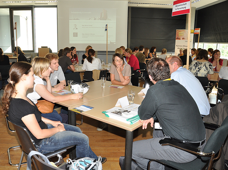 Die EXPEDITION ZUKUNFT vernetzt Studierende und Jung-AbsolventInnen mit erfahrenen Berufstätigen. Jetzt anmelden! 