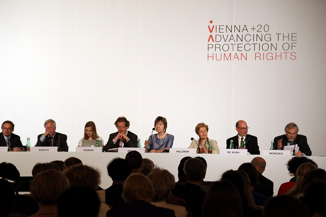 Die Konferenz Vienna+20: Advancing the Protection of Human Rights fand anlässlich des 20. Jubiläums der Wiener Weltmenschenrechtskonferenz statt. 