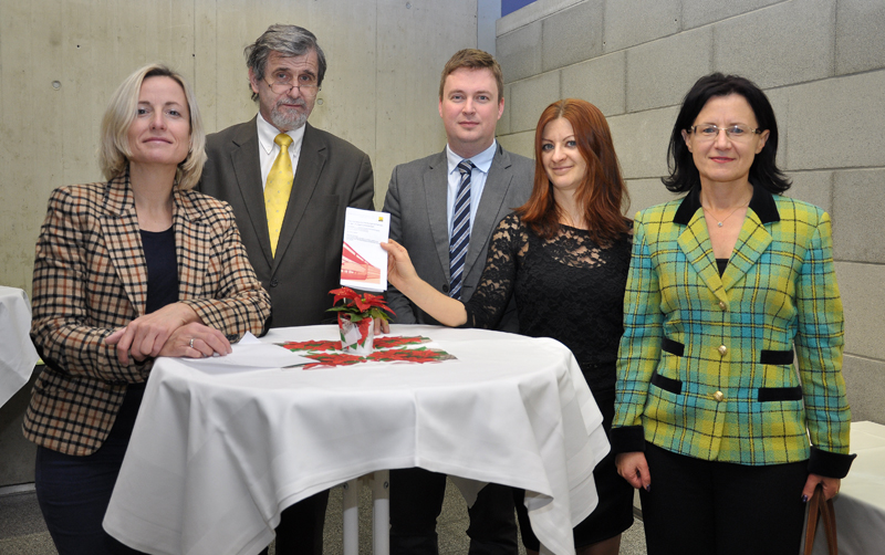 Bettina Nunner-Krautgasser, Willibald Posch, Thomas Garber, Selena Clavora und Verica Trstenjak (v.l.) zu Beginn der vierten österreichischen Assistententagung zum Zivil- und Zivilverfahrensrecht. 