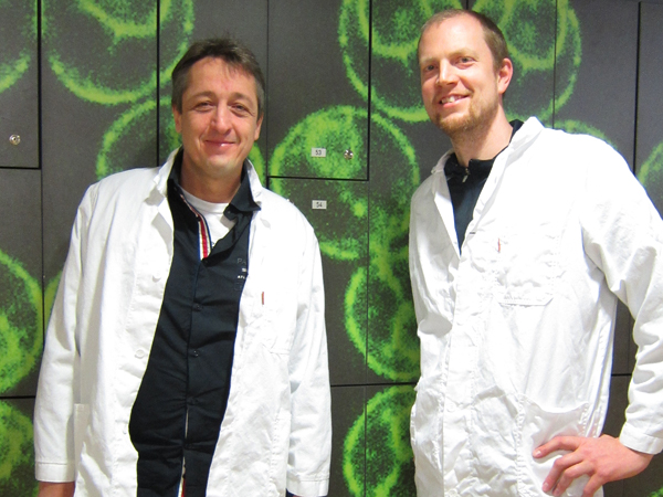 Frank Madeo (l.) und Tobias Eisenberg entdeckten einen Mechanismus für die Zellreinigung. Foto: Madeo/Eisenberg. 