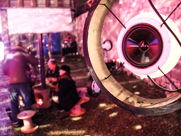 Die Installation The Speakers im Stadtpark macht unter Uni-Graz-Beteiligung auf den Ersten Weltkrieg aufmerksam. Foto: Thor McIntyre-burnie 